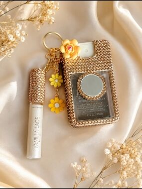 LA COLORS Lip Gloss & Blinged Hand Sanitizer Case - Gold Flowers